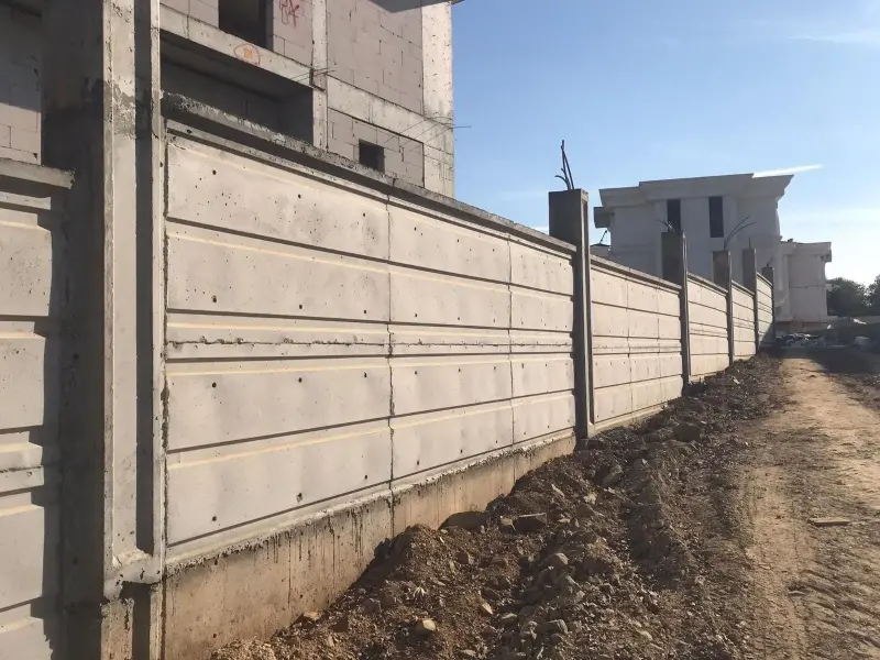 Çelik Kalıplı Desenli Bahçe Duvarları
